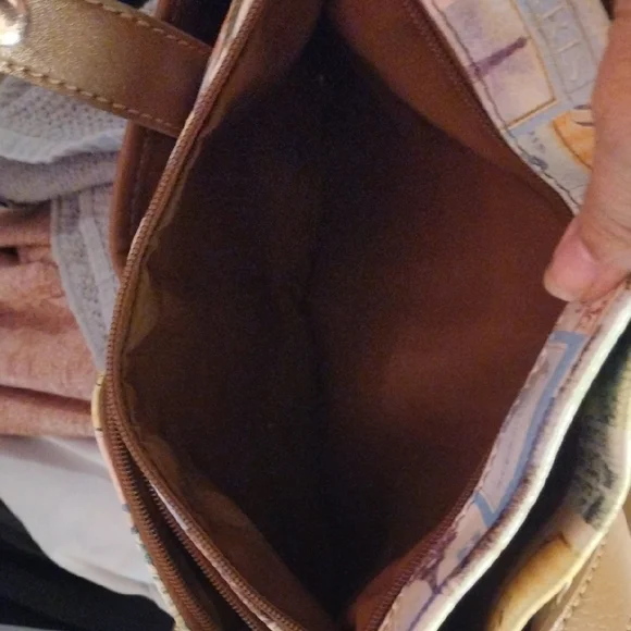 Multicolor Crossbody Bag - Picture 11 of 11